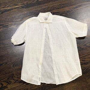 Men's Short-Sleeve Casual Button-Down Shirt in Off-White